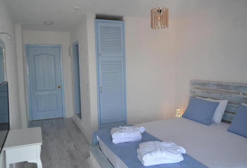 四人标准间, Thea Butik Hotel & Restaurant