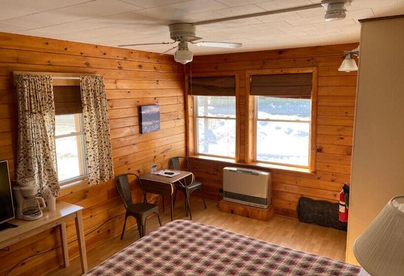 Номер Deluxe, Mountain View Motel & Campground