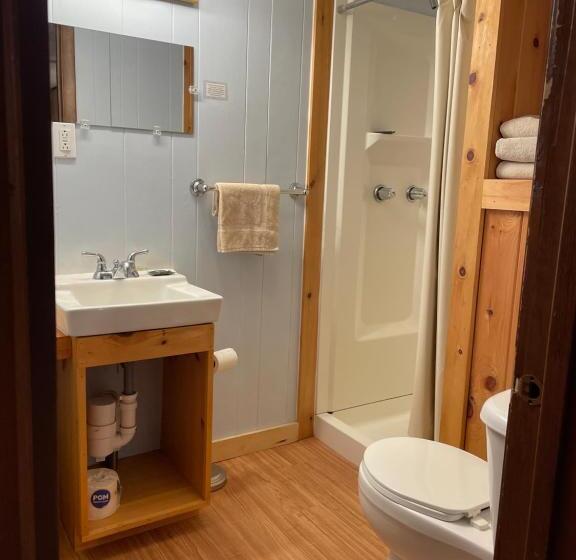 Номер Deluxe, Mountain View Motel & Campground