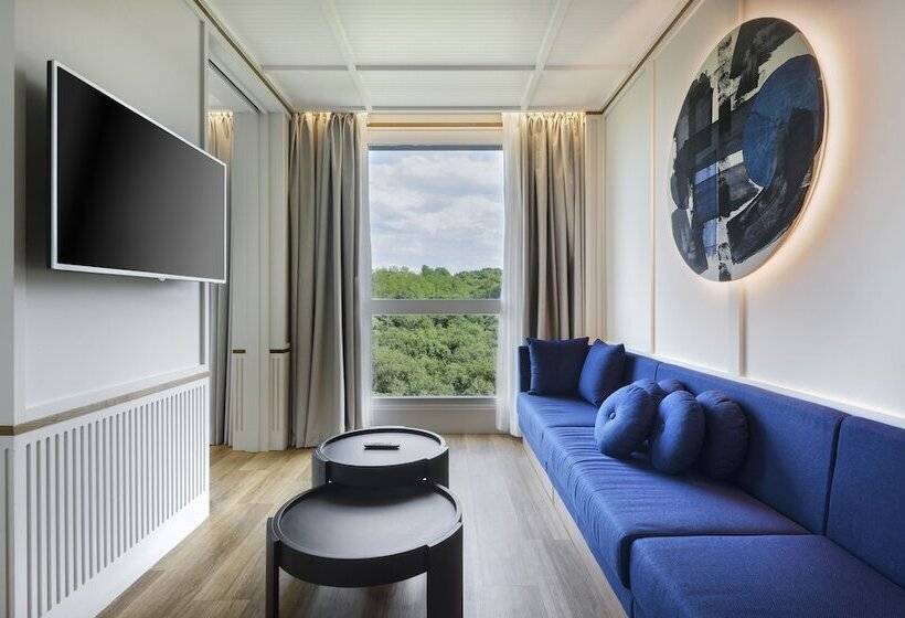 스위트, Tres Reyes San Sebastian