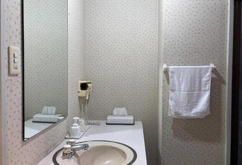 Номер Стандарт, J Hoppers Beppu Guesthouse ジェイホッパーズ別府ゲストハウス