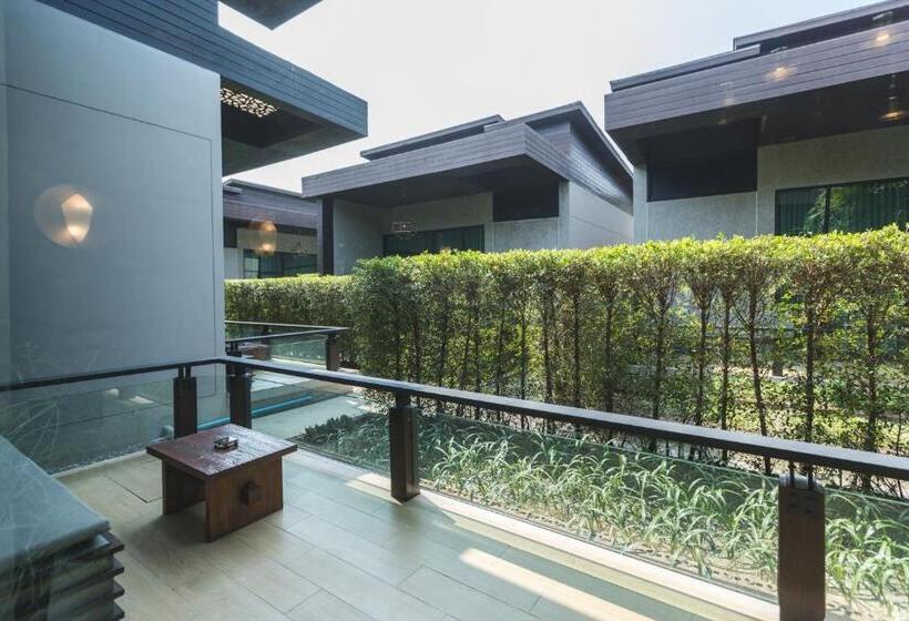Вилла с 1 спальней и бассейном, La Miniera Pool Villas Pattaya   Small Luxury Hotels Of The World