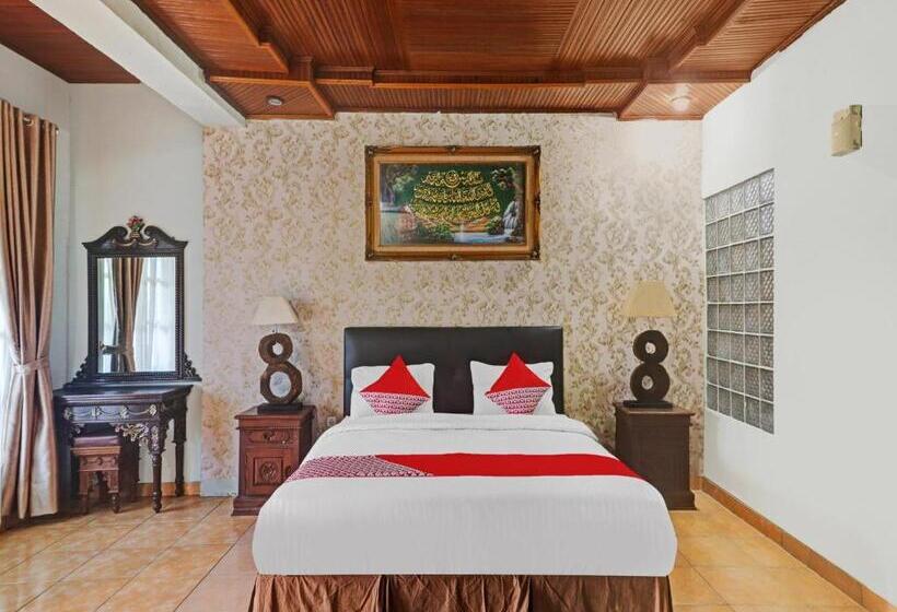 Люкс Повышенной Комфортности, Oyo 11350o Hotel R Cantika Syariah