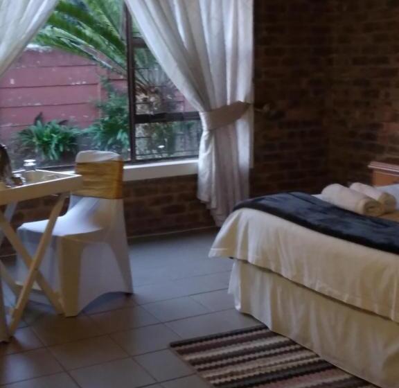 Номер Deluxe, Hamba Kancane Ma Africa Guest House