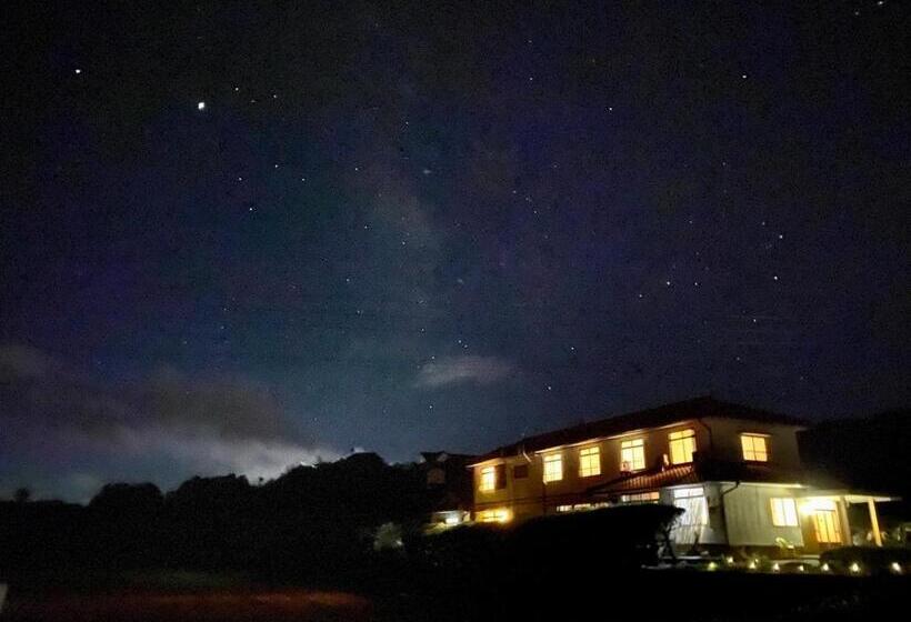 Номер Стандарт, Ikibase Guest House