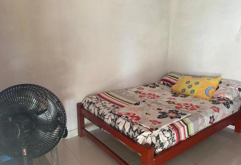 اتاق استاندارد, Peñas De Guachalito