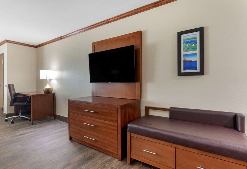 Люкс, Comfort Suites West Monroe Near Ike Hamilton Expo Center