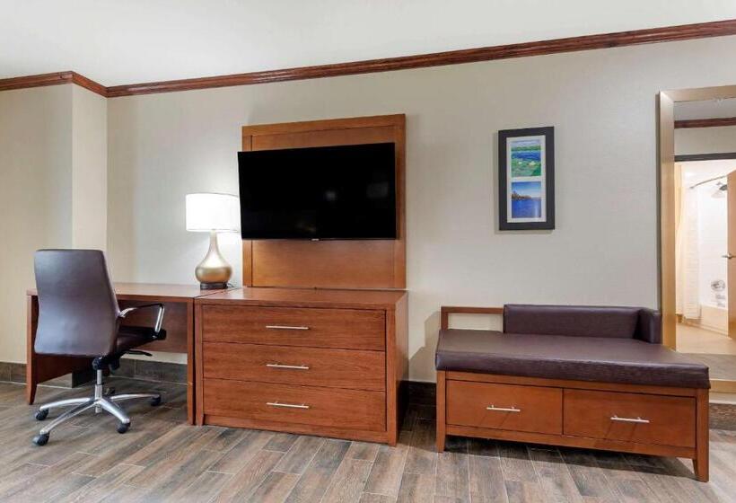 Люкс Executive Кровать Кинг, Comfort Suites West Monroe Near Ike Hamilton Expo Center