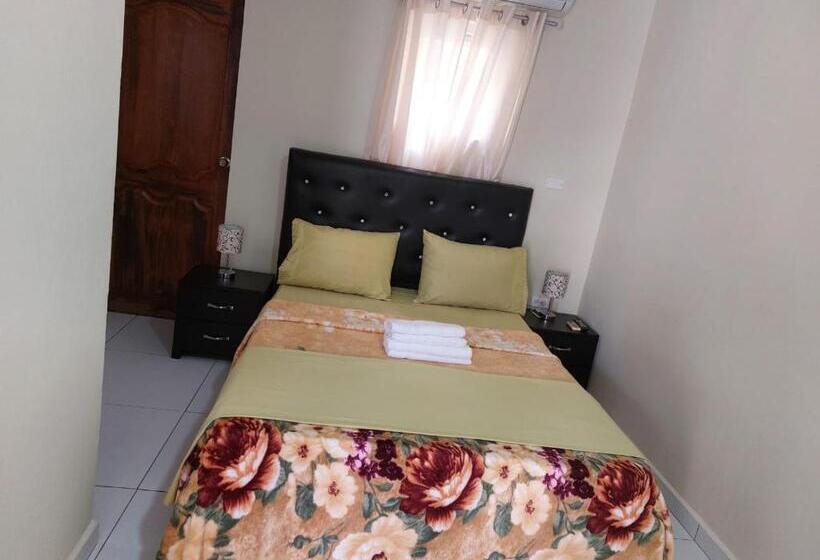 آپارتمان 1 خوابه با چشم‌انداز دریا, Curasita Colour Appartments