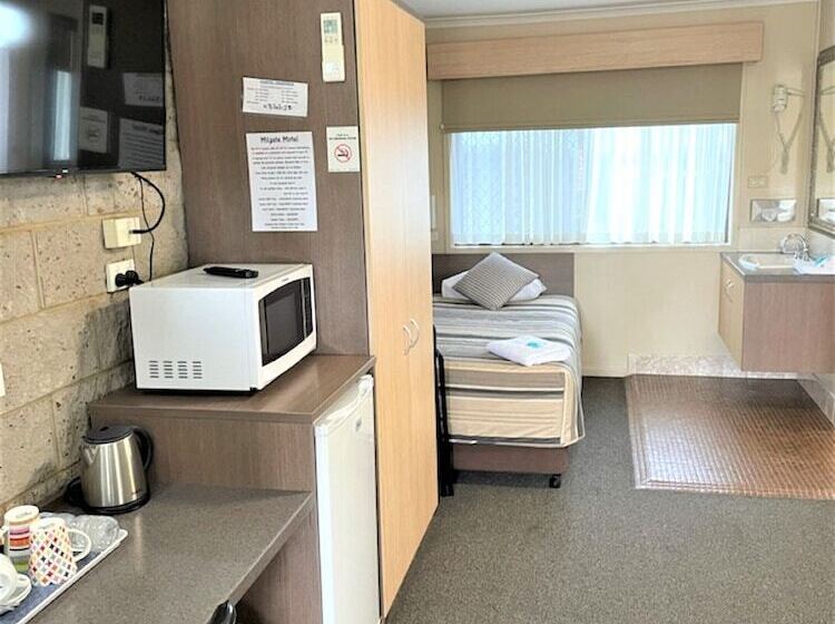 Номер Стандарт, Milgate Motel
