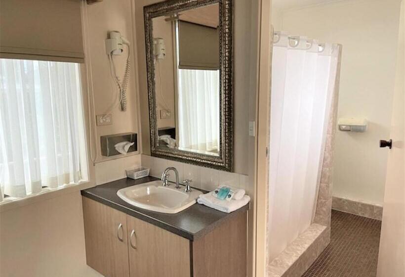 Номер Стандарт, Milgate Motel