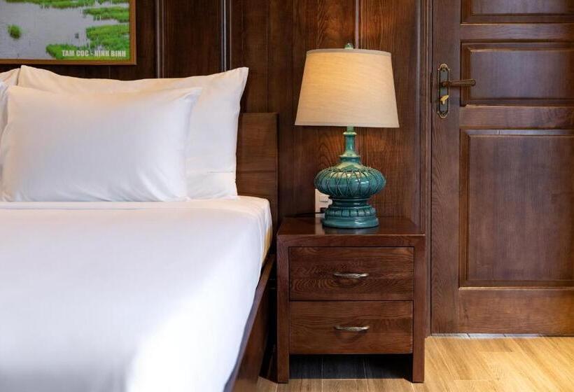 اتاق استاندارد با چشم‌انداز باغ, Bai Dinh Riverside Resort & Spa