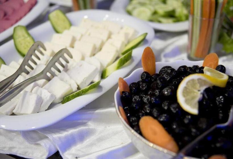 اتاق اکونومی, Golden Horn Life