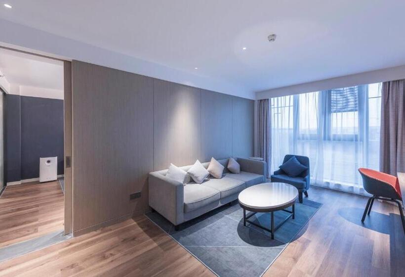 Люкс Кровать Кинг, Holiday Inn Express Dengfeng Songshan By Ihg