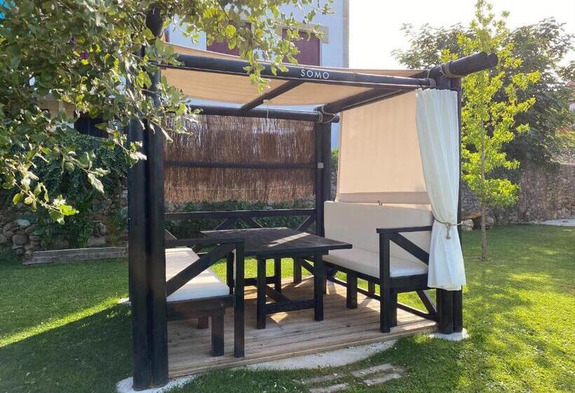 Апартаменты 1 Спальня Вид на Сад, Jardines Villaverde