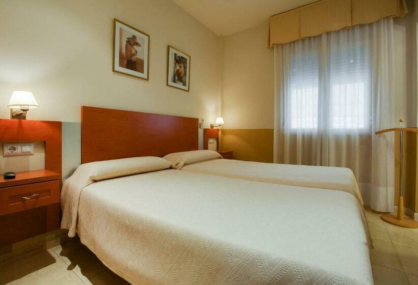 Номер Стандарт, Hostal Forum