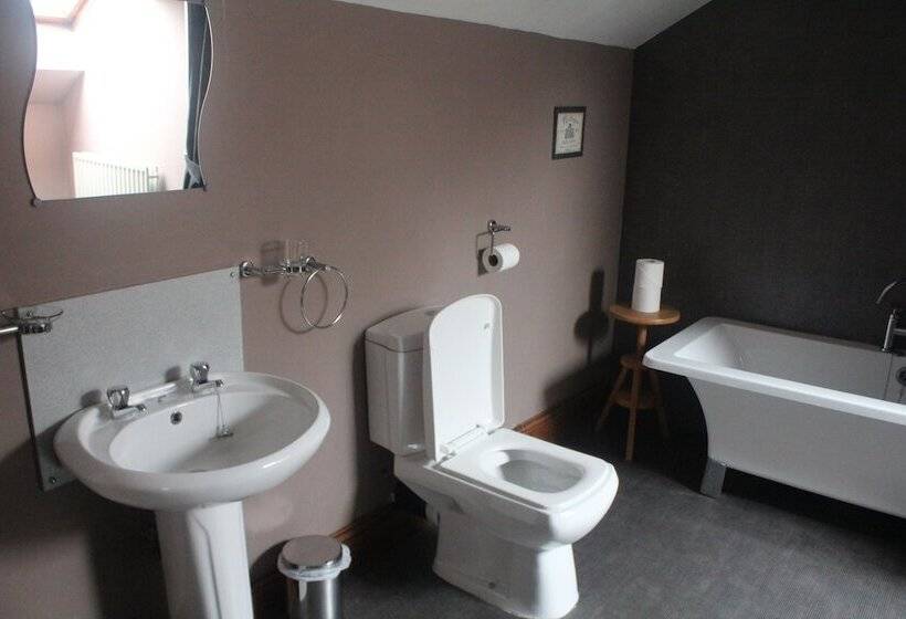 اتاق استاندارد, Forresters Bar & French Restaurant With Rooms
