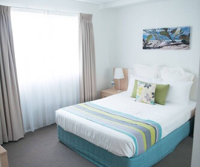 Апартаменты 2 Спальни, Quality Suites Pioneer Sands