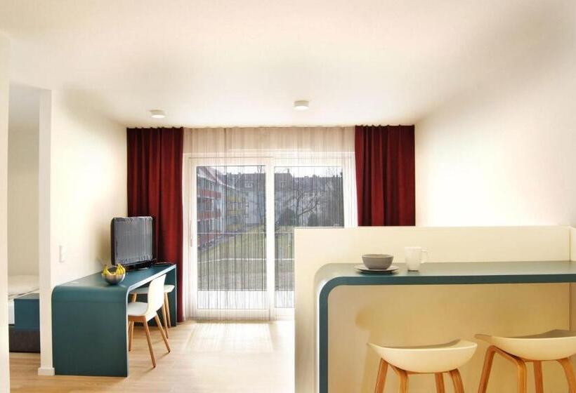 آپارتمان 1 خوابه با بالکن, Seeger Living Premium West
