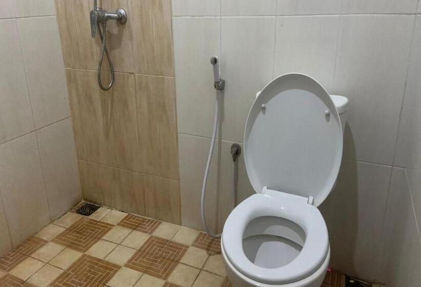Люкс Повышенной Комфортности, Capital O 90497 Navaya Guest House