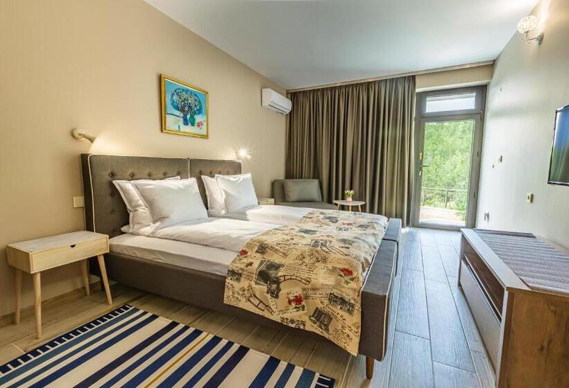 Номер Стандарт Вид на Бассейн, Club Houses Stefvall