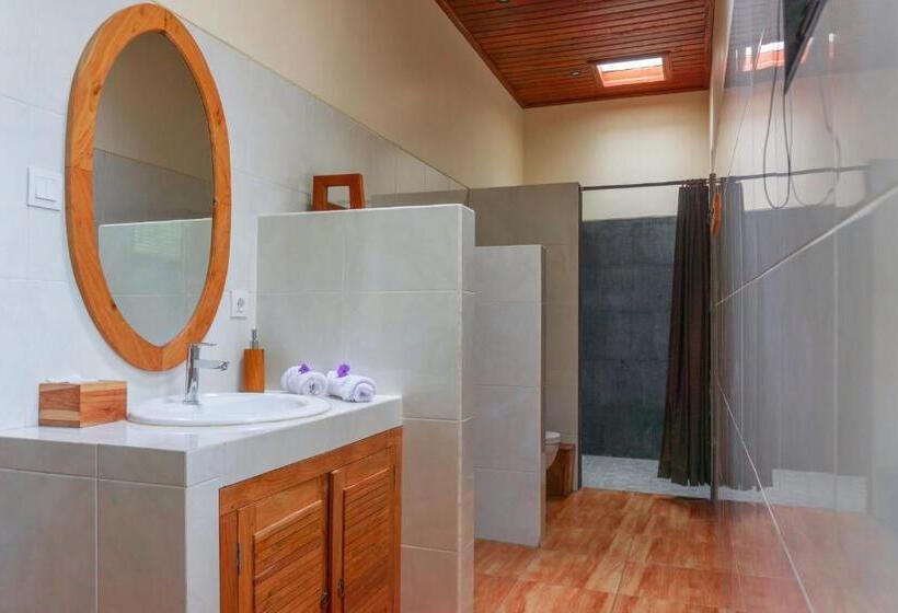 Семейный Номер, Prayatna Villas