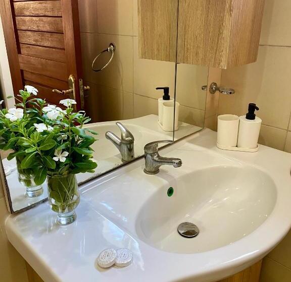 غرفة قياسية مزوَّدة بشُرفة, Cezere The Palm