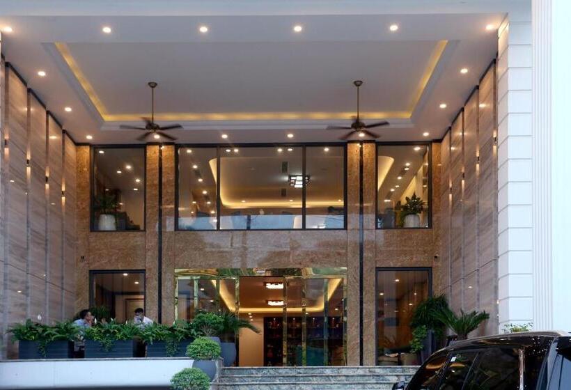 سوئیت با بالکن, Silk River Hotel Ha Giang