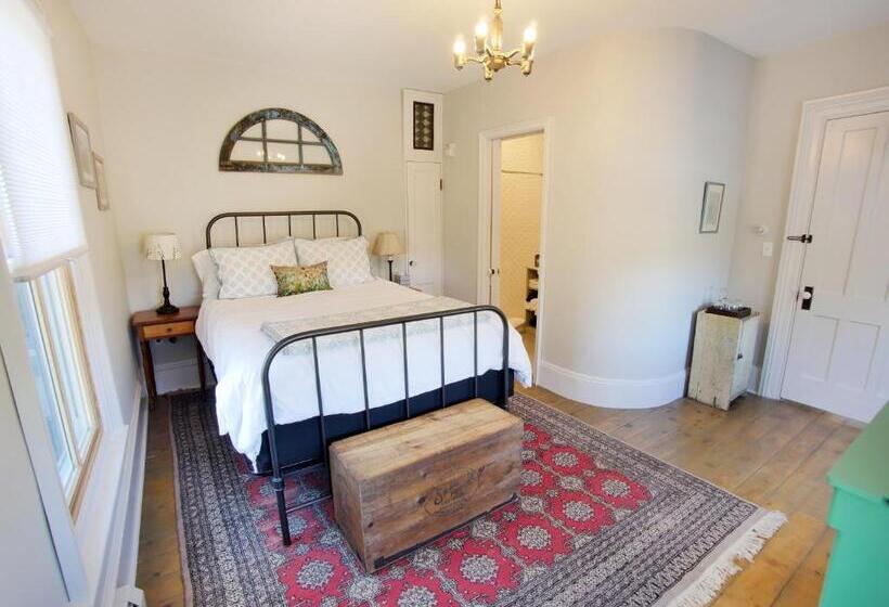Номер Deluxe, Mill Pond Inn