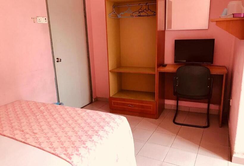 Трехместный Номер Deluxe, Cahaya