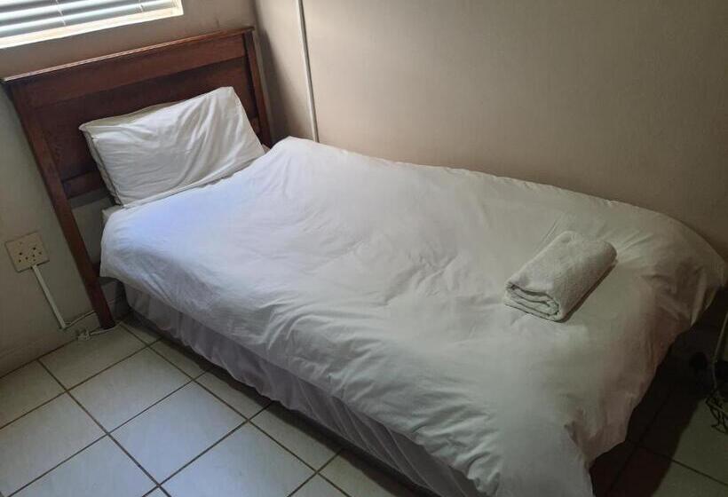 Семейный Номер Deluxe, Lord Fraser Guest House