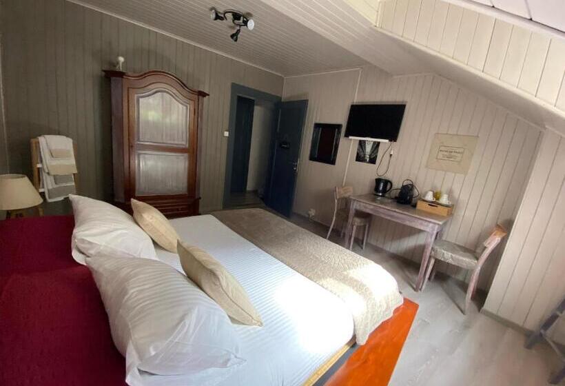 اتاق استاندارد با سرویس بهداشتی مشترک, B&b Restaurant Le Pernollet