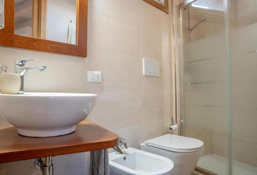 Номер Стандарт, B&b Alle Calende Greche