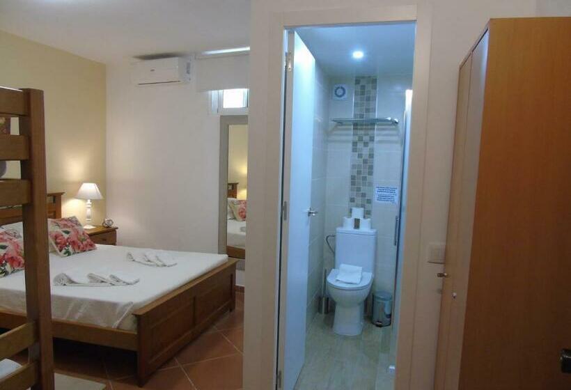 Семейный Номер, Manta Guest   Bed & Breakfast