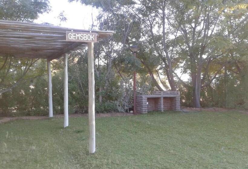 Семейный Номер, Kalahari Camelthorn Guesthouse And Camping