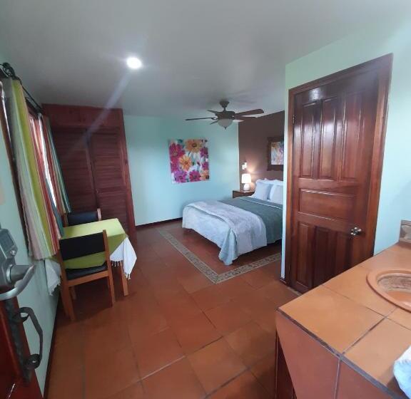 标准房带园景, Casa Costa Rica Boutique B&b