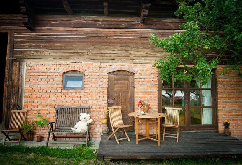 Номер Стандарт с Террасой, Barn Guesthouse / Csűr Vendégház