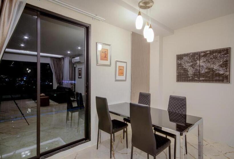 Family Suite, The Living Hotel Samutprakan