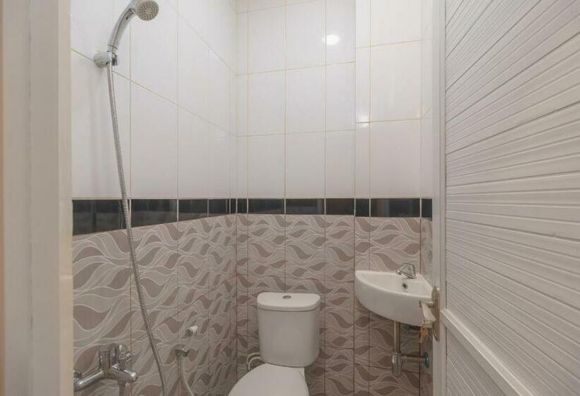 Номер Стандарт, Reddoorz @ Taman Royal Tangerang