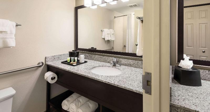 Семейный Номер, Greentree Inn Jiujiang Railway Station Business
