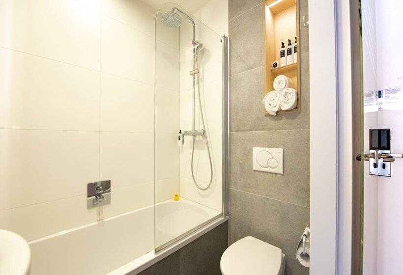 Семейный Номер, Westcord Hotel Delft