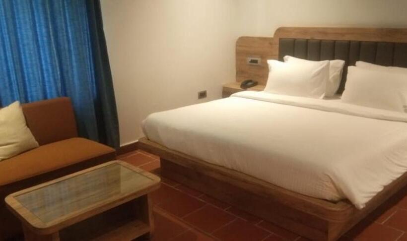 带大床的标准间, Riviera Beach Resort