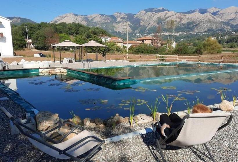 Номер Стандарт Вид на Озеро, Agriturismo Albero Del Miele
