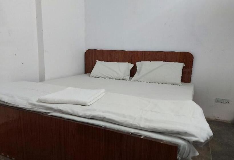 Трежместный Номер Economy, Spot On Welcome Inn