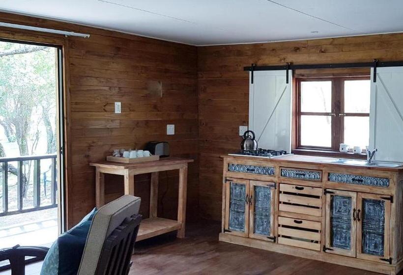 Бунгало Стандарт, River Rock Lodge