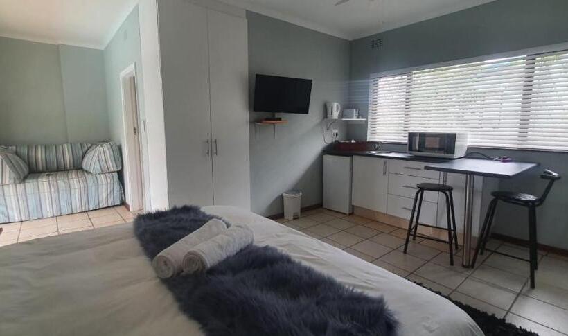 اتاق استاندارد با تخت بزرگ, Nonisands Guesthouse