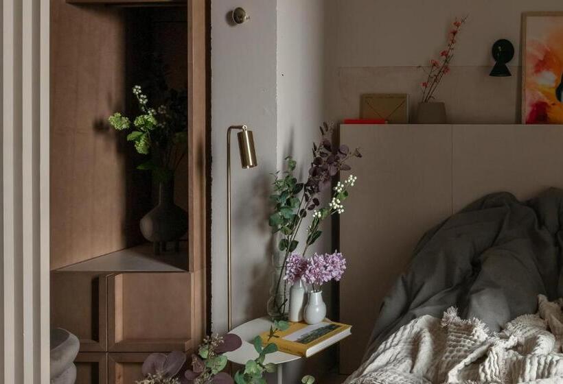 Студия Стандарт, Buckle Street Studios By Locke, Aldgate