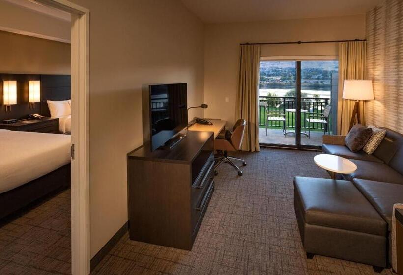 Standard studio with river view, Residence Inn By Marriott Wenatchee