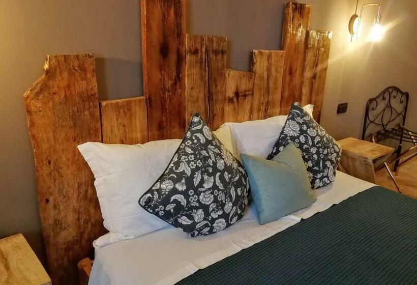 スタンダード４人部屋, Casale Boschi   Rifugio Di Pianura