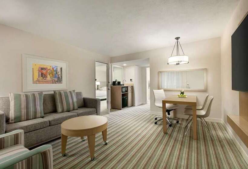 Lakosztály, Embassy Suites By Hilton Nashville At Vanderbilt